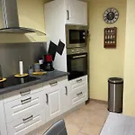 Les Noisetiers Maison Familiale Avec Piscine