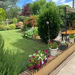 別荘 Les Noisetiers Maison Familiale Avec Piscine