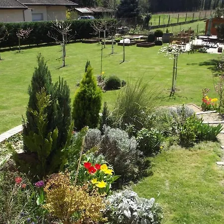 Дом отдыха Les Noisetiers Maison Familiale Avec Piscine *