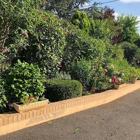 Les Noisetiers Maison Familiale Avec Piscine 度假居 Joze