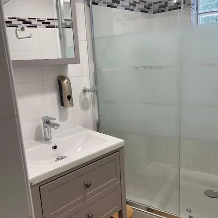 Les Noisetiers Maison Familiale Avec Piscine