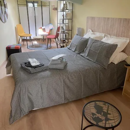 펜션 Les Noisetiers Maison Familiale Avec Piscine *