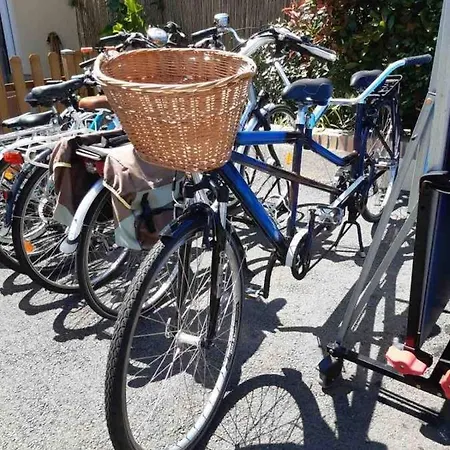 Les Noisetiers Maison Familiale Avec Piscine * Joze