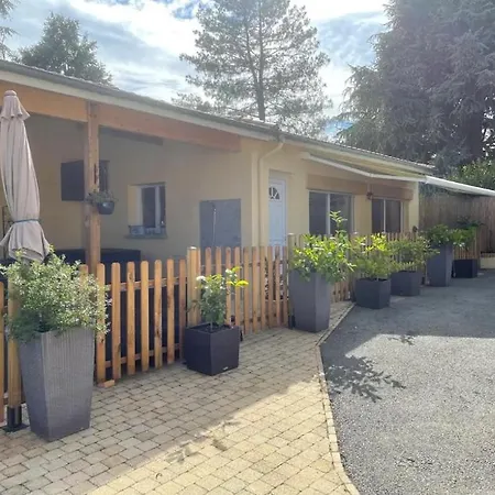 Les Noisetiers Maison Familiale Avec Piscine * Joze
