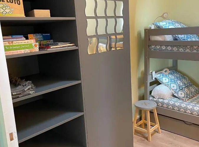 Les Noisetiers Maison Familiale Avec Piscine Vakantiehuis *